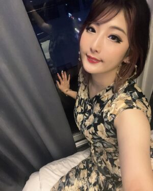 Makoto Instagram - DMで知らないひとから
応援してます！ってよくメッセージくるのですが
その方からフォローされてないことが多く…。
応援してるならフォローしてくれ…😂
今の時代フォロワーさんの数も仕事につながるんですよ😭！
どうぜ、メッセージのやり取りできるかどうかのジャブ？でしょう😭
そういうの一切返信してませんので🫨
⬆️でもそもそもこういう人はちゃんと文章よんでくれないんですよね😂