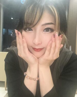 Makoto Instagram - インスタなら災害時でも
タイムラインを無駄に埋めることはないと思うので普通の投稿をさせていただきます…！
さきほど部屋の下の人が一方通行な喧嘩？をしていたので
お経を流して地団駄とかふんで
怪奇現象を起こしたら静まりました😂
これも人助け？ですよね、、、？
本当はお経はこわいものではないのですけど、、、
とっさに浮かんだのがそれでした、、😂