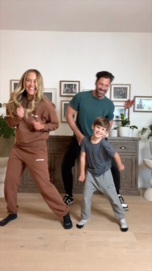 Maksim Chmerkovskiy Instagram - We actually do this quite often. 
Don’t always record but this was super cute.
Shai was so polite asking if he can join, we couldn’t resist. 

#dancefamily 
#dwmfam
#cuffit