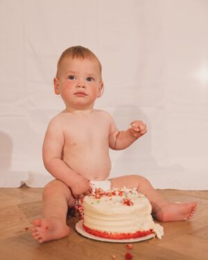 Maksim Chmerkovskiy Instagram - Our big boy 🎂

📸: @nikkiryanphotography