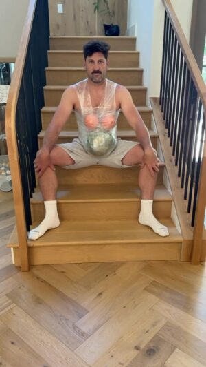 Maksim Chmerkovskiy Instagram - Watermelon challenge PART II 🥴

Last time I definitely went easy on @maksimc and he didn’t get the FULL experience of being 8 months pregnant!! I heard you guys when you said it WAS NOT ENOUGH LOL! 

I hope this video makes you laugh just as much it made me laugh 🤣🤣🤣

P.S. please don’t judge my oil stained t-shirt 🙈🙈🙈