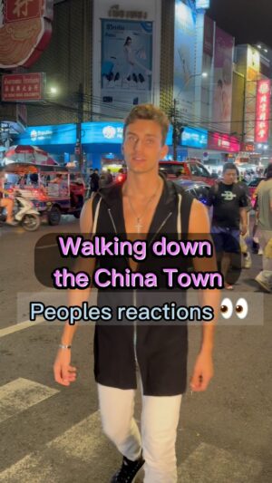 Maksim Zvonov Instagram - People’s reactions 👀
Walking down the china town (Bangkok) 

#walkingdownthestreet #peoplesreactions #reactions #paparazzi #reactionvideo #viralvideos #bangkok🇹🇭 #malemodel #chinatown #chinatownbangkok