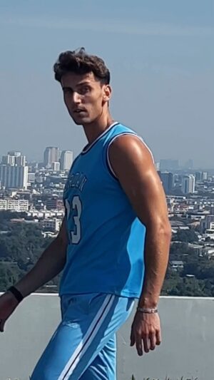 Maksim Zvonov Instagram - 😎