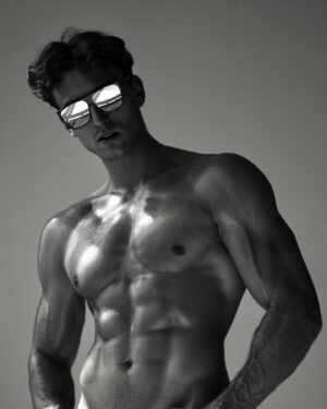 Maksim Zvonov Instagram - Black and white mood…
-
-
-
-
-

#fitnessmodel #bangkokthailand #bangkokmodel #фитнесмодель #blackabdwhite #bangkokfashion #thailand