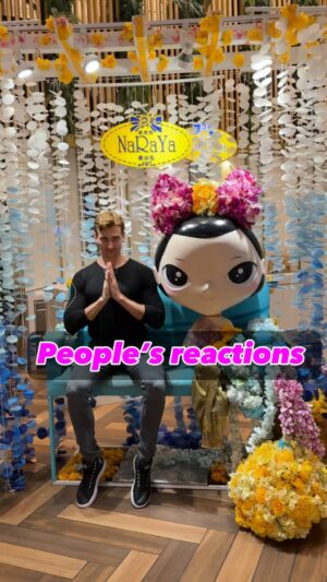 Maksim Zvonov Instagram - Just walking around the mall😇
.
.
.
.
.
.
#peoplesreactions
#walkingdownthestreet  #reactions #paparazzi #reactionvideo #viralvideos