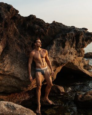 Maksim Zvonov Instagram - series of aesthetic photos at sunset 🌅
Ph: @zobova_photo 🙌
.
.
.
.
.
.
#phuket #thailand🇹🇭 #phuketbeach #phuketmodel #malemodel #fitmen #estheticbody #fitnesmodel #sunset #phuketphoto