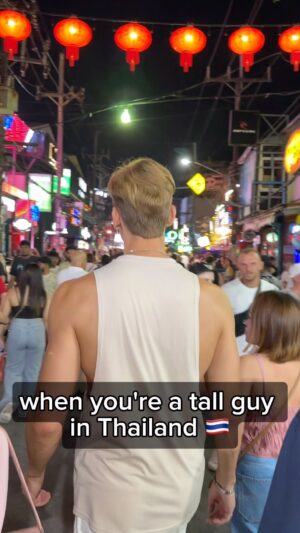 Maksim Zvonov Instagram - When you’re a tall guy in Thailand 🇹🇭
How tall do you think I am?
-
-
-
#peoplesreactions #banglaroad #phuketthailand 
#walkingdownthestreet  #reactions #paparazzi #reactionvideo #viralvideos  #bangkokthailand
