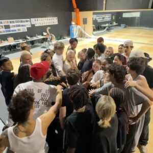 Malachi Barton Instagram - New Zealand! Wow! This past 3 months I have learned so many valuable lessons, one of which is to surround yourself with good people. Each and every person on this production from actors and dancers to the amazing crew! everyone played such a huge part in making this such a wonderful expierence❤️ gonna miss my NZ family love you all to bits 😘😘😘 GET AMONGST IT #zombies4