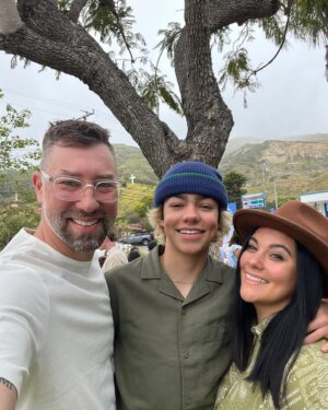 Malachi Barton Instagram - happy easter ✝️