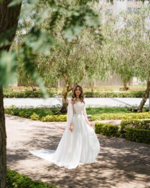 Malak Ahmed Zaher Instagram - A heart can be the most beautiful thing about a person 🤍
So leave footprints of love and kindness wherever you go ✨

My amazing team✨:

Creative / art director @mennakotbb 
Photographer : @kareem.muhamed 
Director&DOP: @ziad.raslan 
Videography: @alynegmm @_thefilmmakers 
Stylist : @mennakotbb 
Designer : @tayacouture 
Jewelry : @iramjewelry_ 
Makeup artist : @makeupbysalmash 
Hair dresser : @alfredandmina @alfredmakram 
Locations : @stregisnewcapital