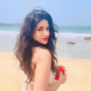 Malavika Satheesan Instagram - Hey ✨

#instagram #instagood #love #sunkissed #throwback