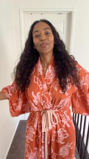 Malcolm-Jamal Warner Instagram - Repost from @imanandalewis 👚 WILL THIS OUTFIT FROM 1998 STILL FIT ME!?!?
(I’ll do whatever I need to do to help my babies 🥰)

❣️UPDATE! From @honeyprincess❣️👇🏽 “THANK YOU SO MUCH for all the shares and reposts!😌 To see if you’re match for donation, go to this url to start the questionnaire.
Sharp.donorscreen.org
Or call 
858-650-5016❣️”

PLEASE SHARE and help us find a kidney donor for my Goddaughter @honeyprincess 🙏🏽✨ 
She’s in Stage 5 Kidney Failure and in need of a donor ASAP! The waiting list she’s on is 18,000 people long which may take 7-10 years 🤦🏽‍♀️
But I know God is GOOD, Miracles are REAL and (as Celita says) closed mouths don’t get fed😉 She’s at a place where it’s time to open up and ask for help 💜
If nothing else, please keep her in your prayers. She’s been fighting so hard for so long. 😔 
Thank you in advance for your heart for helping AND for paying attention….even though I played with you just a little😆
 I love ya’ll ❤️

#kidneyfailure #godbaby #health #1998 #1997 #fasting #1999 #oldclothes #packrat #share #viral #help