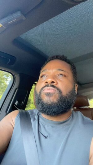 Malcolm-Jamal Warner Instagram - It’s so easy to get caught up in what other people are doing. The only TRUE comparison we need to be concerned with is within ourselves. Did I do better today than I did yesterday? And if not, then take stock and honestly assess why. Make adjustments and go at it again. If we’re truly focused on ways within us to improve our own journey, then we won’t have the time to focus on what other folks are doing. Self care can sometimes be as simple as taking a break from social media to assess in your heart and spirit where you are, as opposed to being seduced by how great we think other people are doing. Everyone has their own journey that we know nothing about. Focus on giving yourself the best of yourself. (FYI, the round kick challenge was in a 3 minute window. I went from 113 to 151 to 210. And yesterday made it to 218!). #gratitudeabounds #peacandlove #selfcare #hidinginplainview