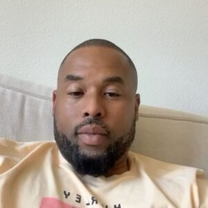 Malcolm-Jamal Warner Instagram - Truth from my beautiful brother and one of my favorite poets @prenticepowell1906. I’ll leave it at that…and keep sipping on this kombucha. 

My thoughts after watching the @betawards

(I’ve ALWAYS wanted to perform on this stage. Always. But I’m sure this is gonna KILL any chance I ever have of performing at the BET Awards unfortunately)

#Brilliantly done by those who are really in control.

Using amazing writers & artist who DO TRULY care about the progress of our people to mask a hidden message that they cannot control. 

They baited us with the “it’s about
US” intro and proceeded to feed us
HOURS of ass in the name of
Black Excellence. 

They fed us more flesh than Magic
City in the name of black excellence. 

Then they sprinkled a beautiful moment of two little girls performing (Be You) to remind us that the children are the future & proceeded to give us more ass shaking immediately after . 

But what they didn’t feed us was the powerful speech Usher gave about black Fatherhood, perseverance, accountability & forgiveness. 

They muted that. 

And it got me to thinking…

If I still thought with my genitalia, I’d be pleased. 

But what else should I expect from a NON BLACK OWNED network that has managed to convince the elites of black entertainment that @bet is their home? And if it were truly our home, why didn’t I see MORE women that reminded me of my momma, aunties & cousins performing?  Why so much hyper sexualization of black women? Why does that have to be the leading image? Especially given the amount of black women behind the scenes who make this show poppin.