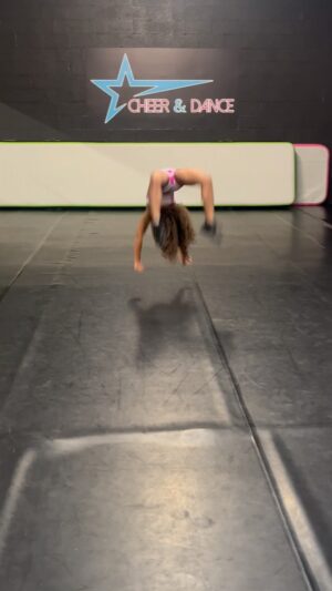 Maleaha Winfrey Instagram - 💕Pretty Girls Rock💕  @academybcd  #cheer #dance #backtuck #aerial #hollywoodkids #mixedkids #curls #curlyhair  #youthtalentconnection