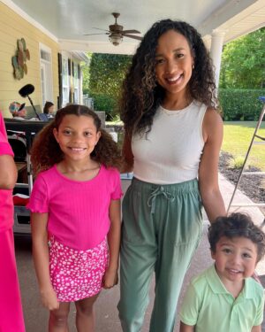 Maleaha Winfrey Instagram - I had an amazing time on set this week with my fabulous set family and friends!! Thanks so much @darcietalentagent @eriskids  #actress #industrykids #talentedkids #blessed #youthtalentconnection #mixedkids