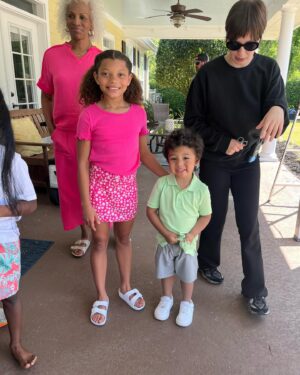 Maleaha Winfrey Instagram - I had an amazing time on set this week with my fabulous set family and friends!! Thanks so much @darcietalentagent @eriskids  #actress #industrykids #talentedkids #blessed #youthtalentconnection #mixedkids