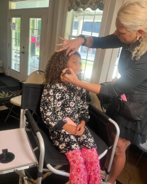 Maleaha Winfrey Instagram - I had an amazing time on set this week with my fabulous set family and friends!! Thanks so much @darcietalentagent @eriskids  #actress #industrykids #talentedkids #blessed #youthtalentconnection #mixedkids
