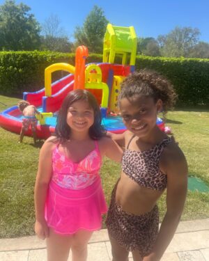 Maleaha Winfrey Instagram - I had an amazing time on set this week with my fabulous set family and friends!! Thanks so much @darcietalentagent @eriskids  #actress #industrykids #talentedkids #blessed #youthtalentconnection #mixedkids