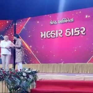 Malhar Thakar Instagram - Film ગોળકેરી ।। GUJARAT STATE AWARD || શ્રેષ્ઠ અભિનેતા ૨૦૨૦ !! Thank you Gujarat sarkar and jury for this beautiful honour 😇