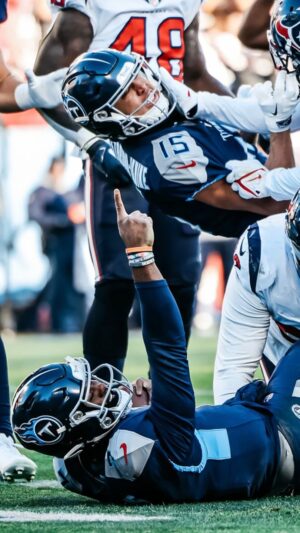 Malik Willis Instagram - First career TD for Music City @malikwillis #TGFE☝🏾

📱: Stream on @nfl 
