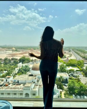 Malti Chahar Instagram - Photoshoot by Mummy 😁♥️ 
Last pic- the photographer herself!

#love #mother #daughter #maa #fun