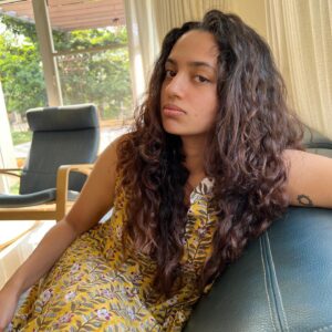 Malvika Nair Instagram - 🧃😅🌼😛

#kaayisong #babyjeankaayi