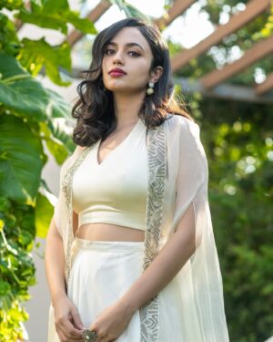 Malvika Nair Instagram - ▫️🔻▫️

Styled by @officialanahita 
Outfit: @prashantikumarlabel 
Style team: @pranathivarma.k
Pic: @saicharanthejareddyphotography

#oldworldcharm #devilon29thdecember