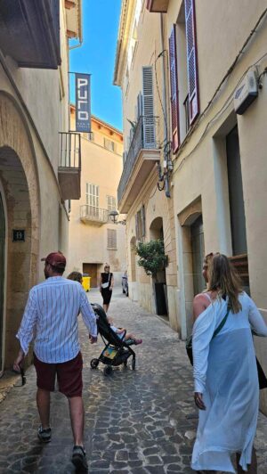 Malvína Pachlová Instagram - Tak nějak v kostce naše dovča na Mallorce… teda bylo toho mnohem víc, ale to je na celovečerák…  #mallorca  #together #vacation #❤️ #againplease #enolkaumore @milanligac