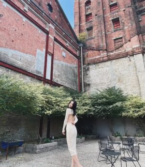Mami Yamasaki Instagram - 本日発売の週刊実話に写真集「カメリア」載せていただいています！
ぜひ見て下さい！

そして4/21(土)の書泉ブックタワーで行われる写真集発売イベントに既にたくさんの方からご予約をいただいていて驚いています…😭✨
ありがとうございます✨
写真集を直接お渡しできたらと思うので、会いに来ていただけたら嬉しいです！

【日時】2024年4月21日（日）12:00～
【場所】書泉ブックタワー9F（秋葉原）

※詳しくは書泉さんのHPをご覧下さい。

#週刊実話 #本日発売 #ラストグラビア #グラビア撮り下ろし #グラビア #写真集発売イベント #カメリア #山崎真実
