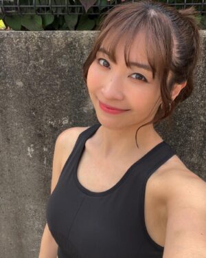 Mami Yamasaki Instagram - 昨日の動画はまさかの中川パラダイスさんとのコラボ動画！
続きはパラダイスさんのYouTubeチャンネルで見れます！
パラダイスさんのお芝居が最高なのでぜひ見て下さい！

#youtube #初コラボ #コラボ動画 #チャンネル登録お願いします #全力坂 #本家とはだいぶ違う #恐怖映像ではございません #中川パラダイス さん#ウーマンラッシュアワー #山崎真実