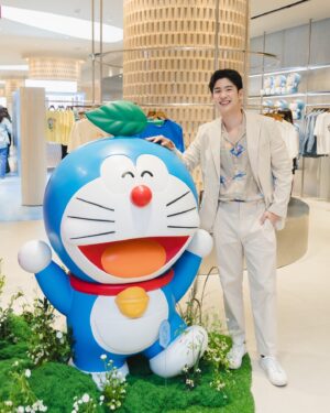 Manapat Techakumphu Instagram - นั่งไทม์แมชชีนไปชมความคิ้วท์กันกับ Jaspal Doraemon Collection คอลเลกชั่นใหม่ที่ยัสปาล ร่วมฉลอง International Friendship Day ผ่านคาแรกเตอร์น่ารักตลอดกาลอย่าง โดราเอมอนและผองเพื่อน นอกจากคอลเลกชั่นที่ A Must แล้ว ยังมีกิจกรรมที่จัดเต็ม ตั้งแต่วันนี้ - 18 ก.ค. ที่ Jaspal CentralWorld ไปช้อปและติดตามรายละเอียดเพิ่มเติมได้ที่ @jaspalofficial 

#JaspalDoraemon #JaspalDoraemonCollection
