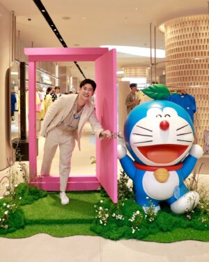 Manapat Techakumphu Instagram - นั่งไทม์แมชชีนไปชมความคิ้วท์กันกับ Jaspal Doraemon Collection คอลเลกชั่นใหม่ที่ยัสปาล ร่วมฉลอง International Friendship Day ผ่านคาแรกเตอร์น่ารักตลอดกาลอย่าง โดราเอมอนและผองเพื่อน นอกจากคอลเลกชั่นที่ A Must แล้ว ยังมีกิจกรรมที่จัดเต็ม ตั้งแต่วันนี้ - 18 ก.ค. ที่ Jaspal CentralWorld ไปช้อปและติดตามรายละเอียดเพิ่มเติมได้ที่ @jaspalofficial 

#JaspalDoraemon #JaspalDoraemonCollection