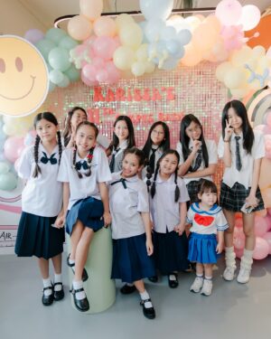 Manaswee Krittanookul Instagram - Happy birthday KC 🩵📘🖌️ 
We love you 🩵📘✏️

Thanx to @partyanimals.bkk 🎈
