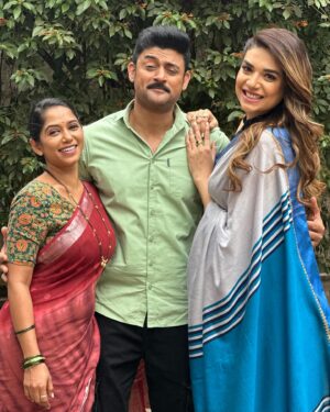 Manav Gohil Instagram - Hwatness alert ‼️ @manavgohil @yashashri.masurkar 
@dabangiiofficial @sonytvofficial 
#dabangiimulgiiaayireaayi #manavgohil #tuktukrani #anjumfakih
Styled by @karishmasalian6