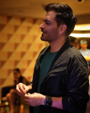 Manav Kaul Instagram - फ़िल्म देखने के बाद माँ ने कहा “ये बारिश के मौसम में फुहारों सी फ़िल्म है।” 
#trialperiod देखी आप लोगों ने? 
ये @officialjiocinema पर free stream हो रही है। बताइयेगा comments में कि आपको कैसी लगी। 
♥️

Coord Set - @thespacelines_com
Tshirt - @creaturesofhabit.in
Sneakers - @chnks_official
Cuff - @foret.store
Styled by- @rochelledsa @anishagandhi3
Assistant stylist- @ssssamridh
Makeup- @kimberlyychu
Managed by- @iambhawanjha