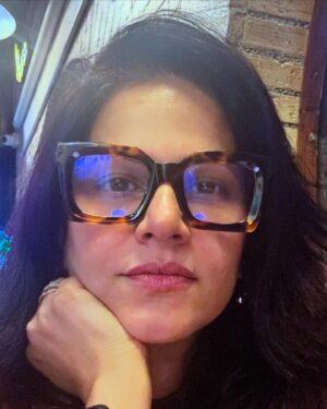 Manava Naik Instagram - These specks belong to my friend coco aka @kranti_redkar …. i have been contemplating on buy these…. shall i?  #specks #spectacle #wear #style #huge #online #onlineshop