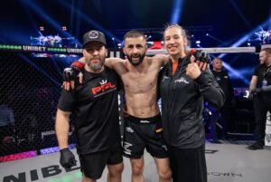Mandy Böhm Instagram - 💥 KILLER goes semifinals with a BANG ‼️ 
Khurshed entscheidet den ersten Kampf im PFL Bantamweight Turnier in der dritten Runde durch K.O für sich und zieht somit ins Halbfinale ein. 
Brutale Leistung, Präzision und Power 🦾🔪
Wir sind Stolz auf dich KILLER 🥷🏻
Danke an Coach @dennisdavismma  #teamworkmakesthedreamwork #xcmma #lasvegas #gelsenkrichen #mma #monsteracademy #champion #germmany