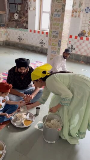 Mangli Instagram - Celebrating my birthday today in the midst of mountains. Visited the holy shrine of Shri Manikaran Sahib Gurudwara at Manikaran, Himachal Pradesh. 
Took part in Annaprasadam Seva (Langar), where the food is cooked in the spring waters. 
I’d like to thank each one of ya’ll for showering love ❤️ and blessings on me and wish that, it’ll continue as it is. Thank you so much once again for your wishes🫶🙏🏻