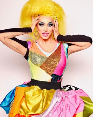 Manila Luzon Instagram - Twist off my head! 🔄 Popcorn! from @dragthemusical 🍿🎶👠💛
costume by @marcosquared 
photo by @jenrosenstein