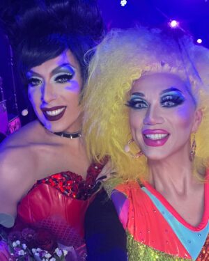 Manila Luzon Instagram - I love this cast! What a joy to share the @dragthemusical with such talented and wonderful people @theonlyalaska5000 @thenickadams @joeymcintyre @jujubeeonline @janjanjan @brittanycampbellmusic @kaydenkoshelev_official @lagoonabloonyc @nicklaughs @jelainemarcos @jamietorcellini @onetakeblvke @tarionstrong @patrick.m.ortiz