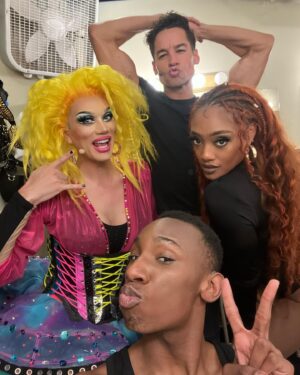 Manila Luzon Instagram - I love this cast! What a joy to share the @dragthemusical with such talented and wonderful people @theonlyalaska5000 @thenickadams @joeymcintyre @jujubeeonline @janjanjan @brittanycampbellmusic @kaydenkoshelev_official @lagoonabloonyc @nicklaughs @jelainemarcos @jamietorcellini @onetakeblvke @tarionstrong @patrick.m.ortiz