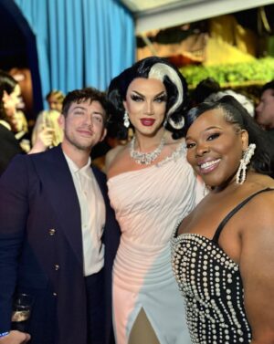 Manila Luzon Instagram - The beautiful people were out last night at the @ejaf Oscar Party helping raise nearly $11 million for AIDS research 🤍 #EJAFOscars