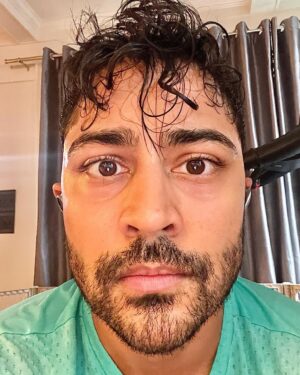 Manish Dayal Instagram - Shout out to powerhouse @jsimsfit on this fine Sunday morning for what can only be described as one brutal ass-kicking hills run. ☠️🆘💦

#obliterated #glazeddonut
