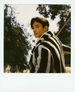 Manny Jacinto Instagram - Thank you @interviewmag and @nicolekidman for the incredibly kind and generous words. And thank you everyone for your love and support of @9strangershulu. To celebrate here are pictures of me trying not to get heat stroke.
.
🙏
@sonialeeartistry 
@ashleypweston 
@sammyjduffin 
@teamid
@jacobleeofficial