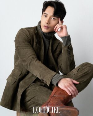 Manny Jacinto Instagram - Thank You @lofficielph 🙏🇵🇭
.
And to the incredible team ❤️:
Photographed by @raenbadua
Styled by @luca__kingston
Grooming by @SoniaLeeArtistry
Article by @tindabs