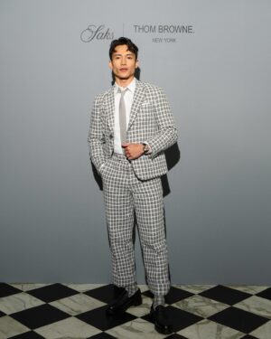 Manny Jacinto Instagram - @thombrowne x @saks Thank You ❤️

💇🏻‍♂️: @kimberlybragalone x @kyprisbeauty