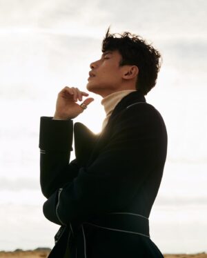 Manny Jacinto Instagram - Thank you @flauntmagazine for having me and again to this incredible team:

Photographed by @JonnyMarlow
Styled by @ashleypweston featuring @Dior Men
Groomer: @SoniaLeeArtistry
Barber: @NobleChloe_J
Flaunt Film by @YongWKim
Written by @HannahBhuiya
Editor: @muihai 
#FlauntMagazine #TheGiftIssue