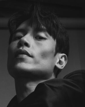 Manny Jacinto Instagram - Manny Jacinto on exploring more than a galaxy far, far away

“I just want to do everything. I want to do things that haven’t been explored. I want to do it all, to be honest. There’s so much I still want to do and it still feels like it’s still the beginning.”

-
Talent: Manny Jacinto @mannyjacinto 
Words: Laura Sirikul @lsirik 
Photos: Raul Romo @raulromo
Fashion: Ilaria Urbinati @ilariaurbinati
Grooming: Kimberly Bragalone @kimberlybragalone
