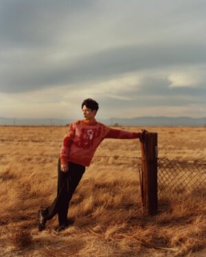 Manny Jacinto Instagram - Thank you @flauntmagazine for having me and again to this incredible team:

Photographed by @JonnyMarlow
Styled by @ashleypweston featuring @Dior Men
Groomer: @SoniaLeeArtistry
Barber: @NobleChloe_J
Flaunt Film by @YongWKim
Written by @HannahBhuiya
Editor: @muihai 
#FlauntMagazine #TheGiftIssue